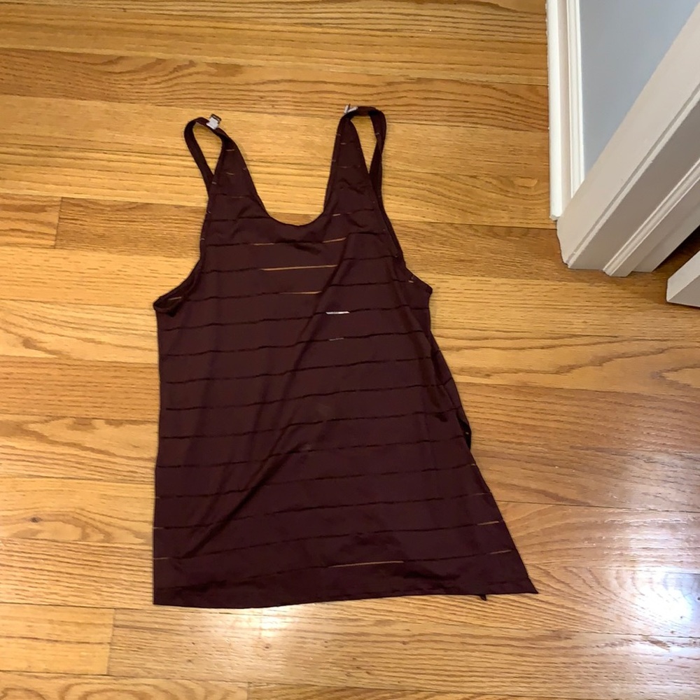 Athleta top